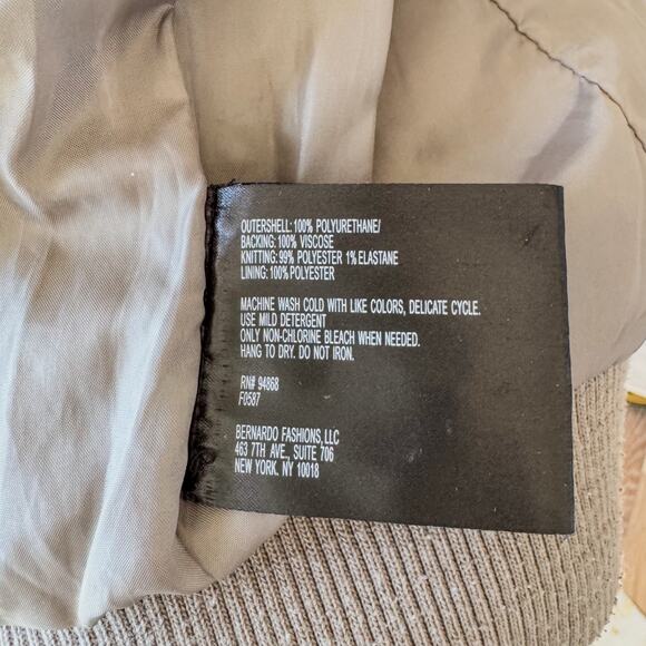 Bernardo Faux Leather Distressed Bomber Jacket/Moto Jacket, Women's Size Medium - Picture 7 of 9